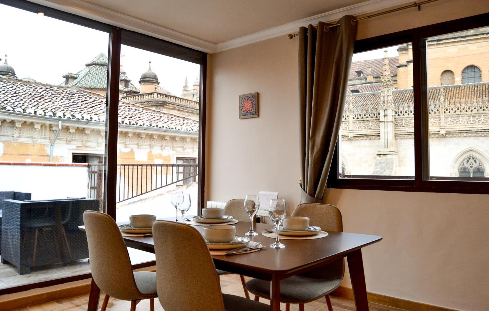 Tuguest Palacio De La Madraza Apartment *